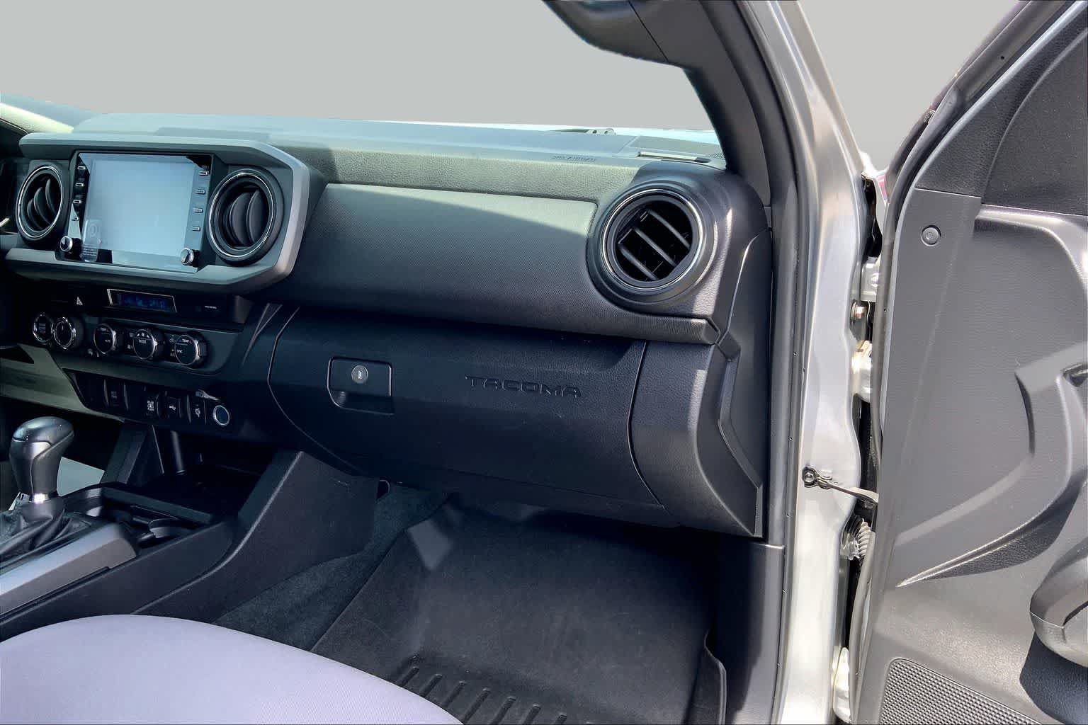 Used 2023 Toyota Tacoma TRD Off-Road AWD/4WD image 18