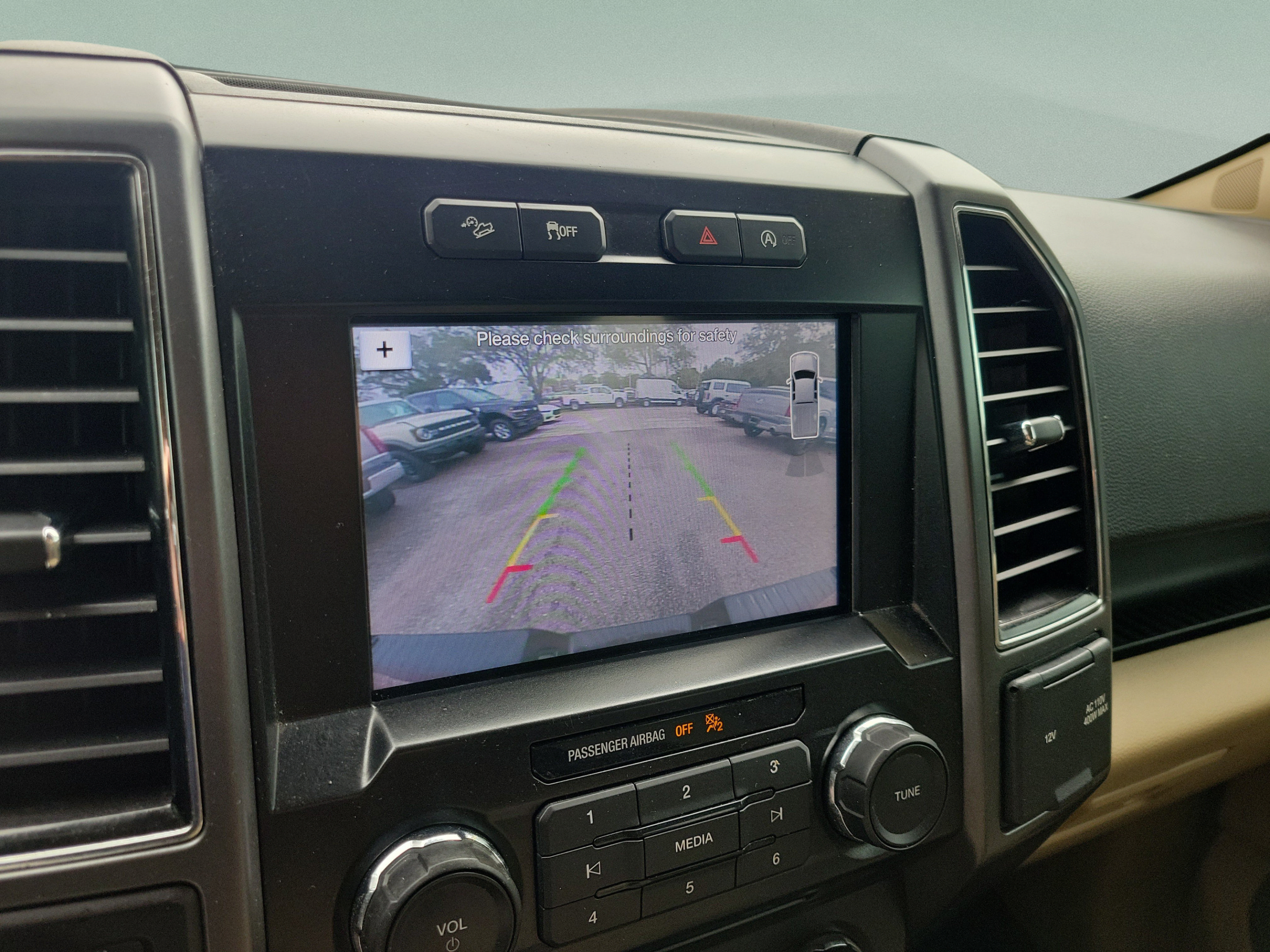 Used 2018 Ford F150 XLT w/ Equipment Group 302A Luxury AWD/4WD image 29