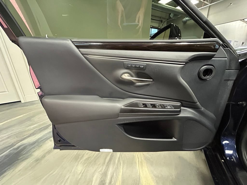 Used 2019 Lexus ES 300h w/ Premium Package FWD image 53