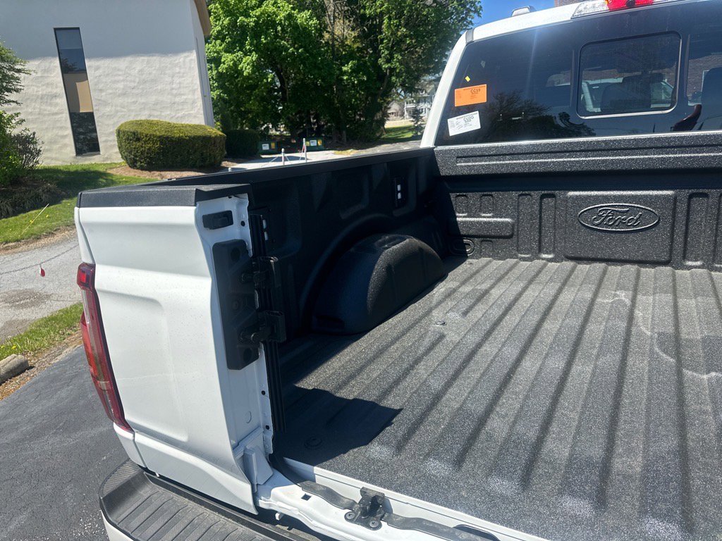New 2025 Ford F150 Platinum w/ Equipment Group 702A High image 13