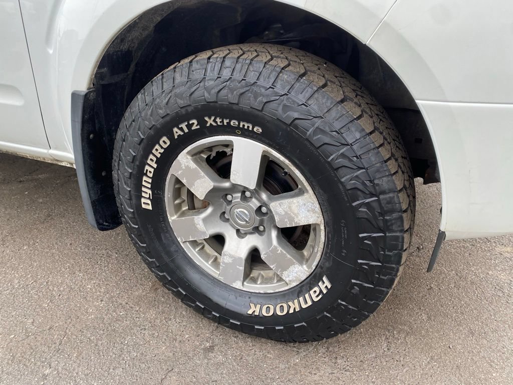Used 2013 Nissan Frontier PRO-4X AWD/4WD image 32