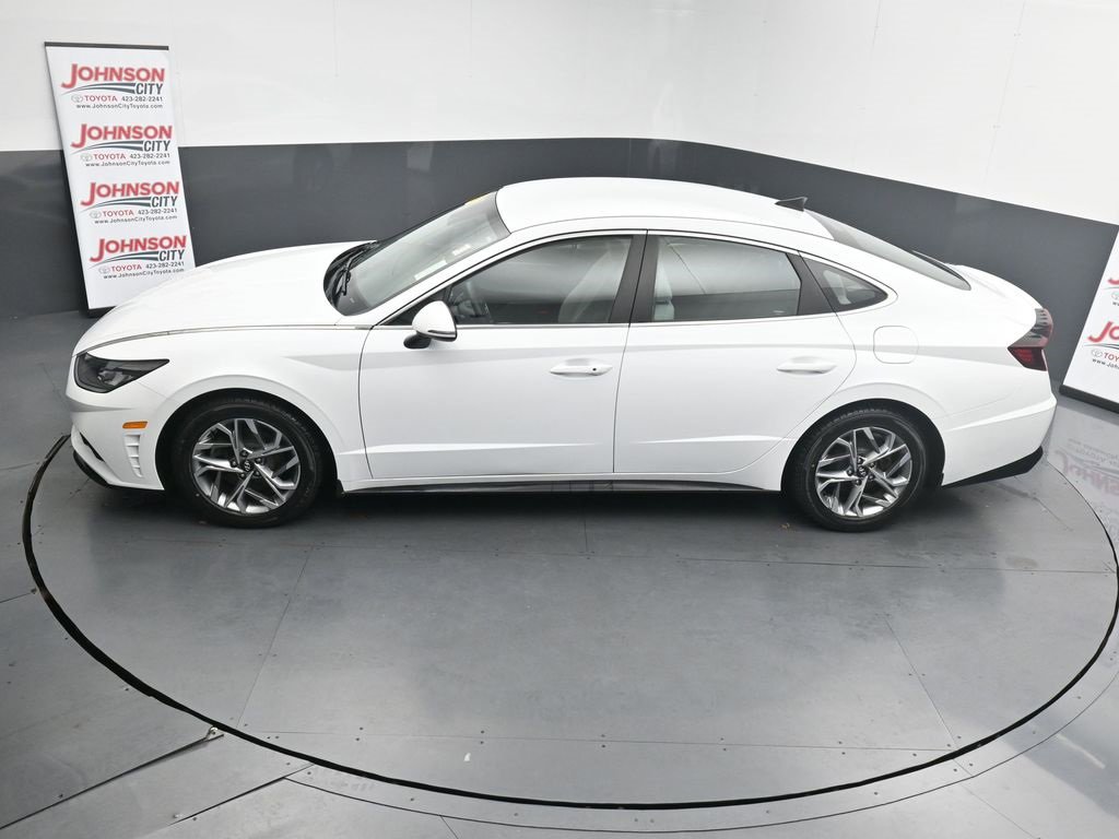 Used 2020 Hyundai Sonata SEL w/ Winter Weather Package image 13