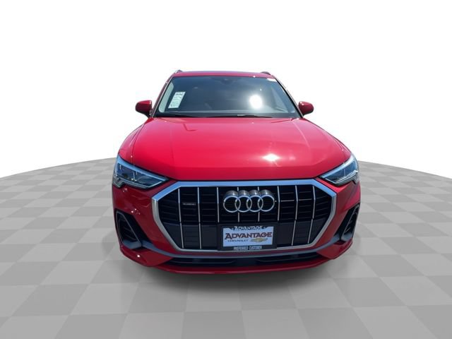 Used 2020 Audi Q3 2.0T Premium Plus w/ Premium Plus Package AWD/4WD image 3