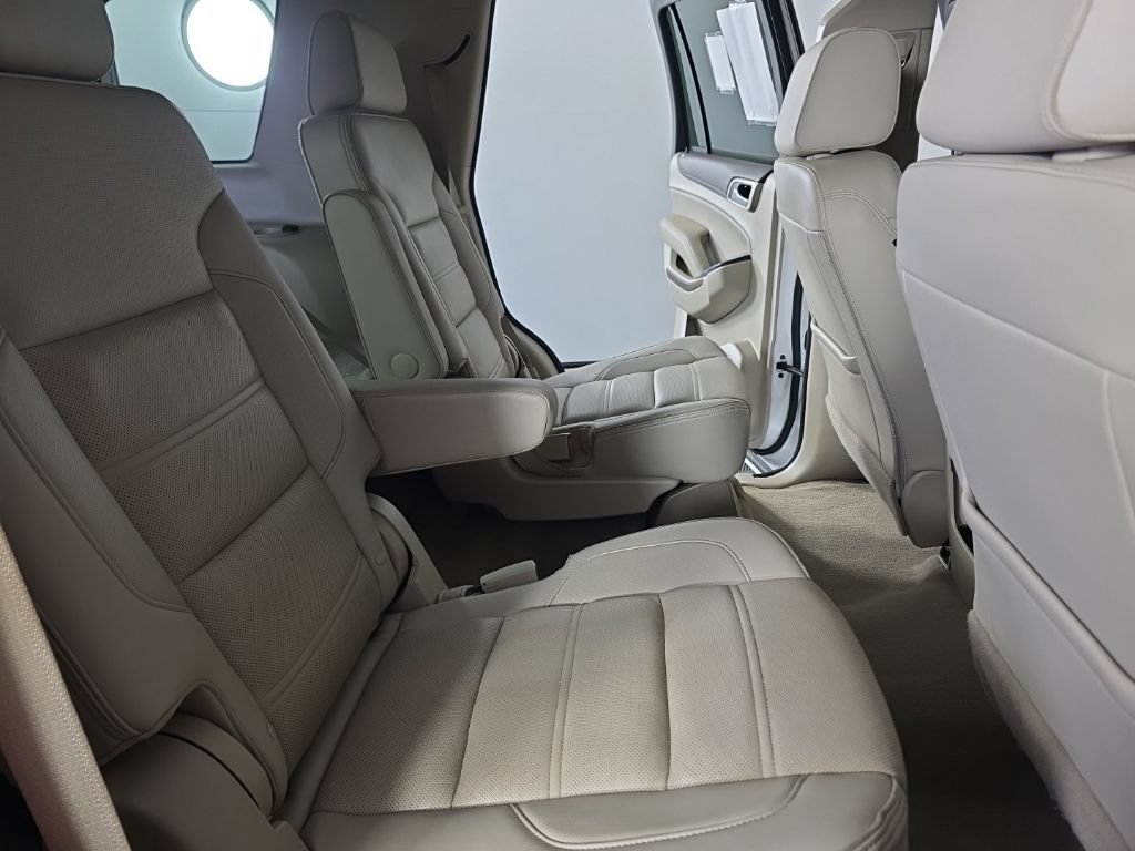 Used 2020 GMC Yukon Denali w/ Denali Premium Package AWD/4WD image 40