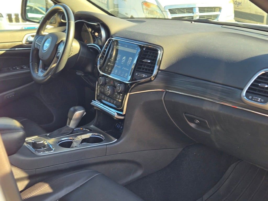 Certified 2022 Jeep Grand Cherokee Limited w/ Trailer Tow Group IV image 7