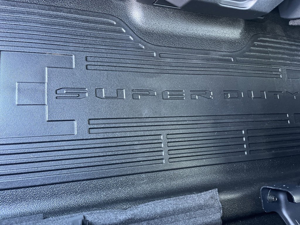 New 2026 Ford F250 XL w/ XL Chrome Package image 14