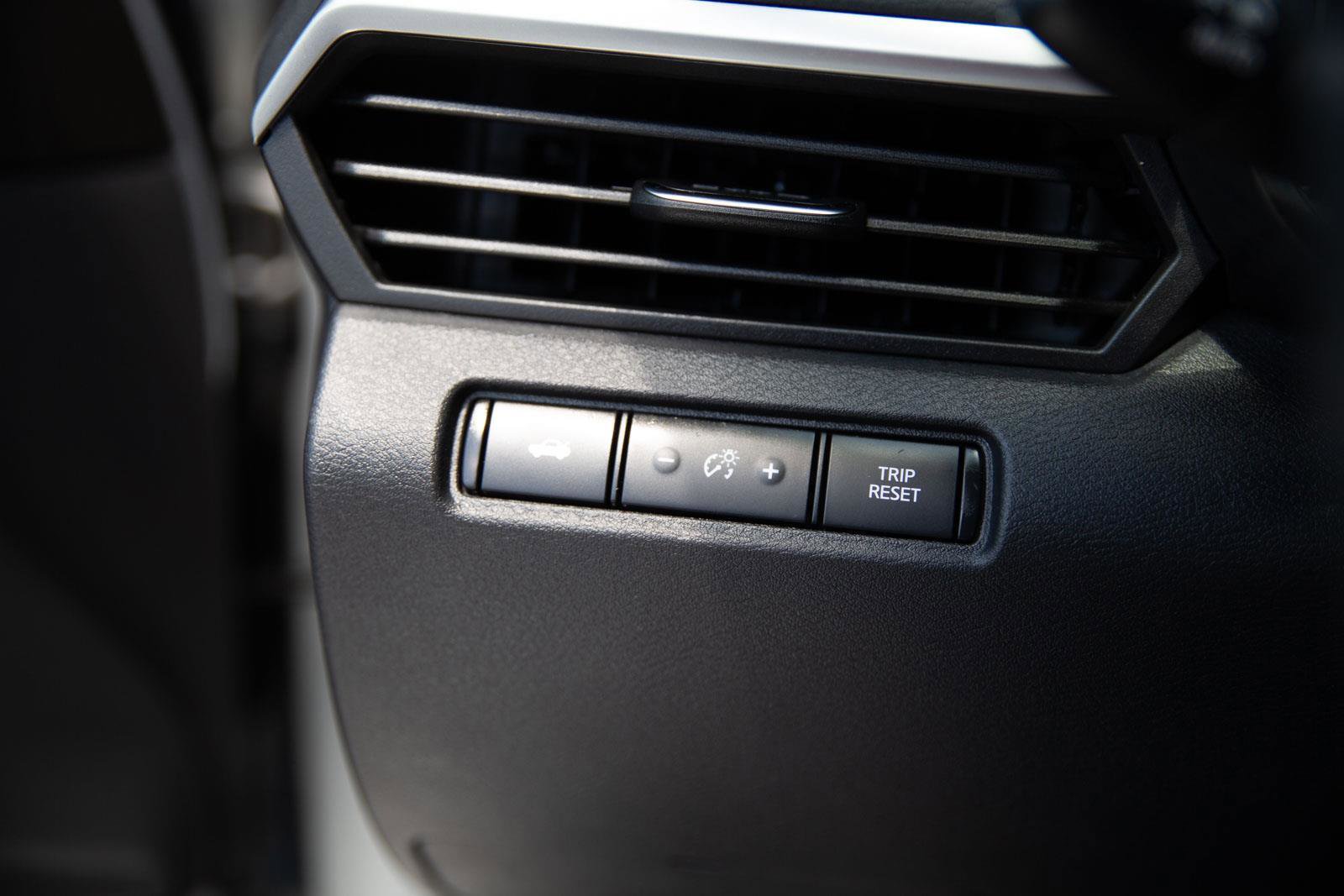 Used 2022 Nissan Altima 2.5 SR AWD/4WD image 16