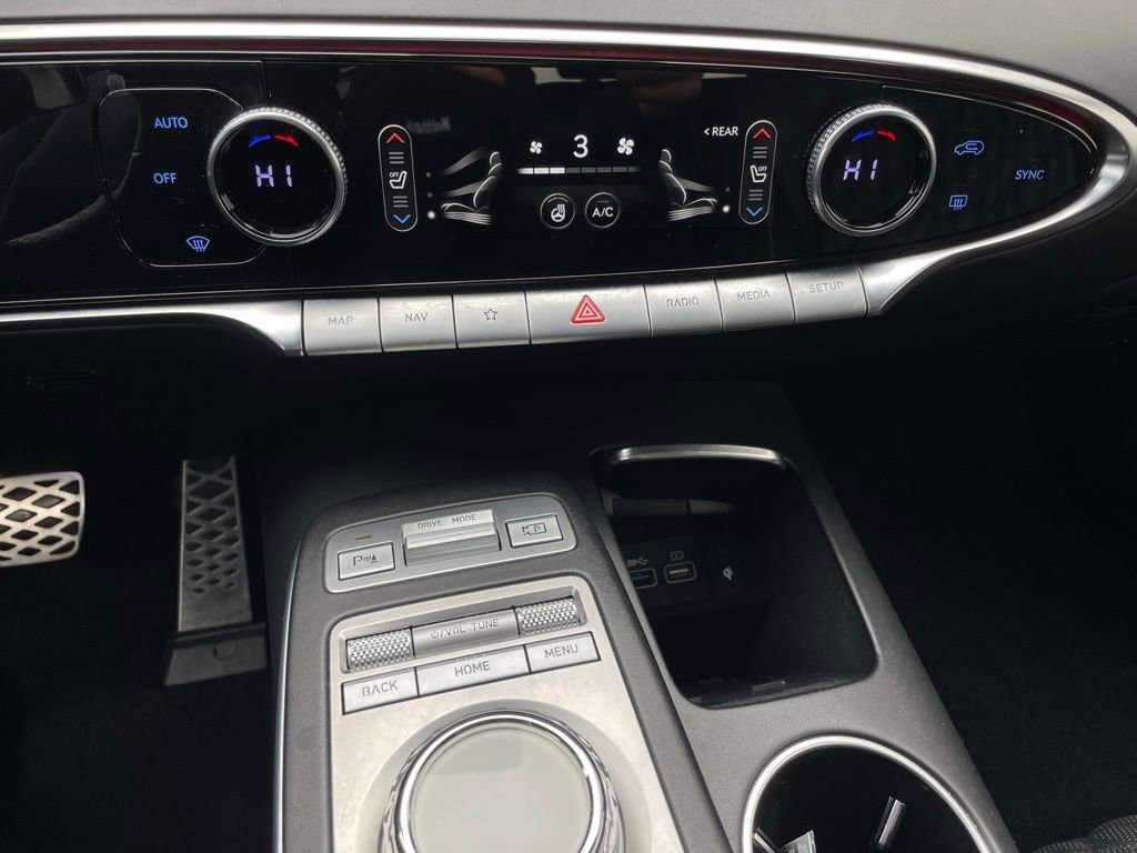 Used 2023 Genesis GV70 3.5T Sport w/ Sport Prestige Package image 19