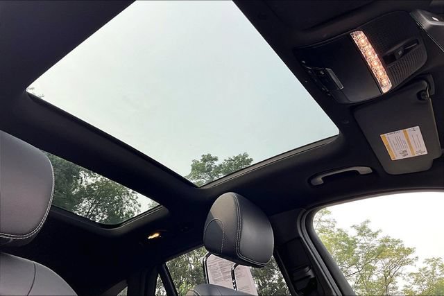 Certified 2022 Mercedes-Benz GLC 300 4MATIC w/ Multimedia Package Lite image 11