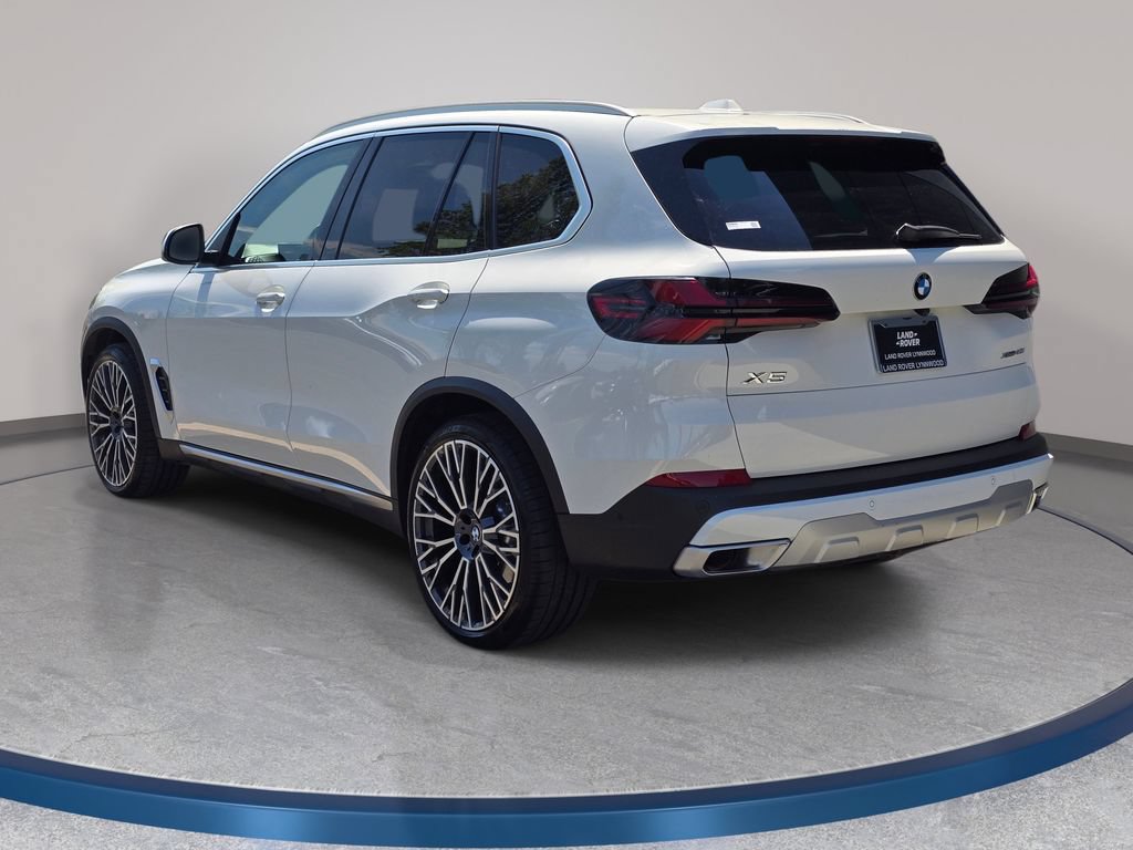 Used 2025 BMW X5 xDrive40i AWD/4WD image 8