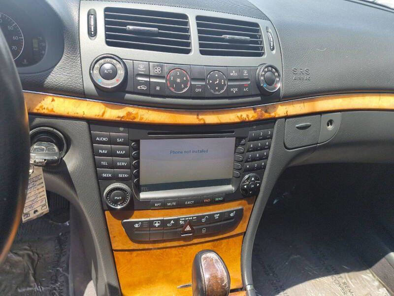 Used 2006 Mercedes-Benz E 350 Sedan image 19