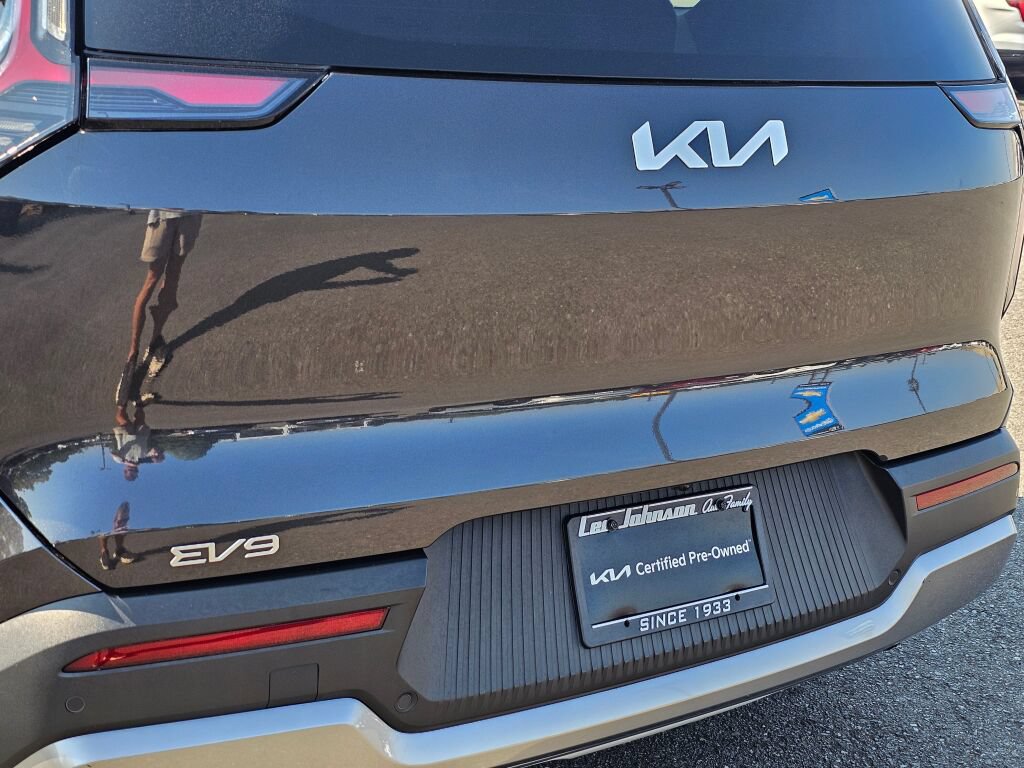 Certified 2024 Kia EV9 Wind AWD/4WD image 27