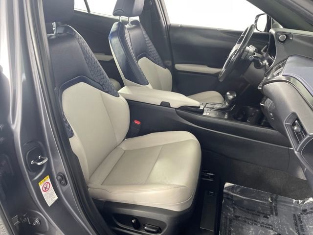 Used 2019 Lexus UX 200 w/ Premium Package image 8