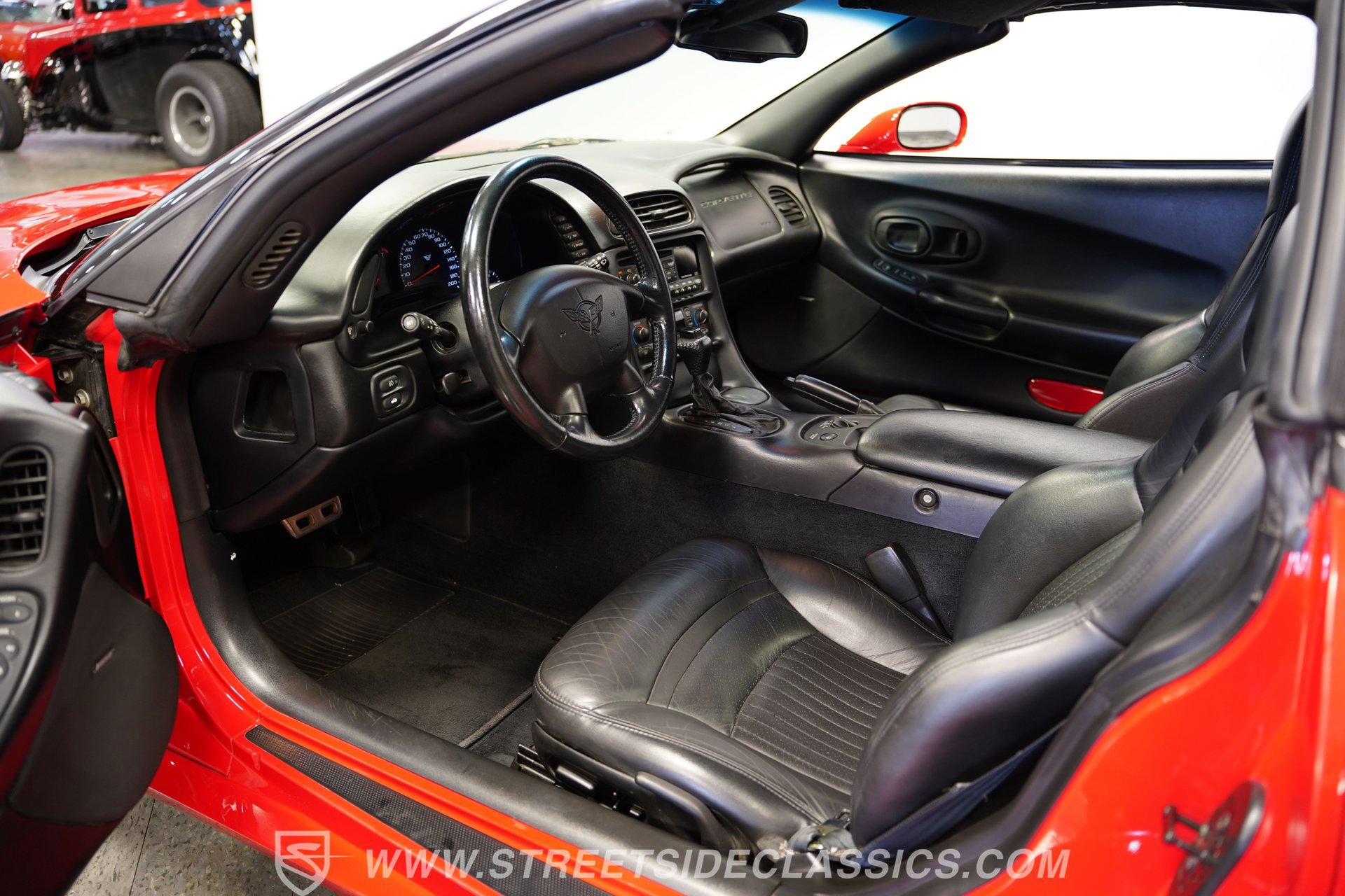 Used 1999 Chevrolet Corvette Convertible w/ Memory Pkg RWD image 4