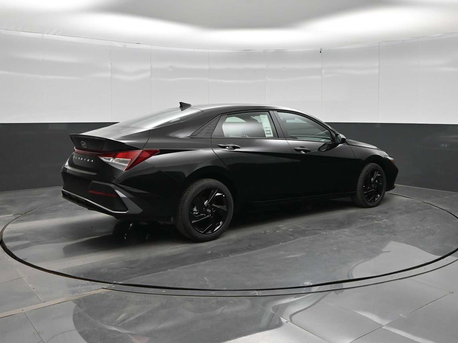 New 2026 Hyundai Elantra Sport FWD image 8