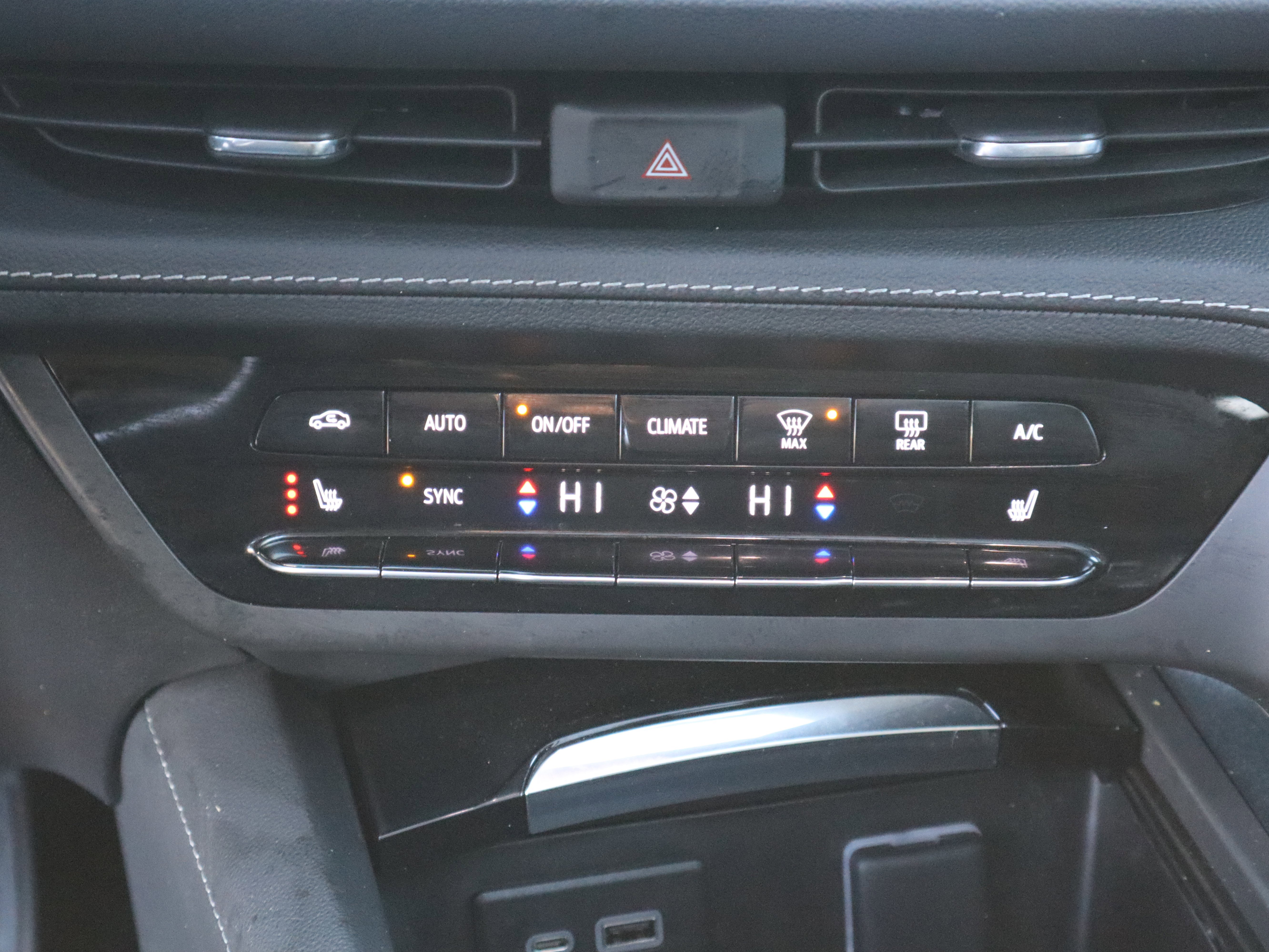 Used 2023 Buick Envision Essence w/ Sport Touring Package image 37