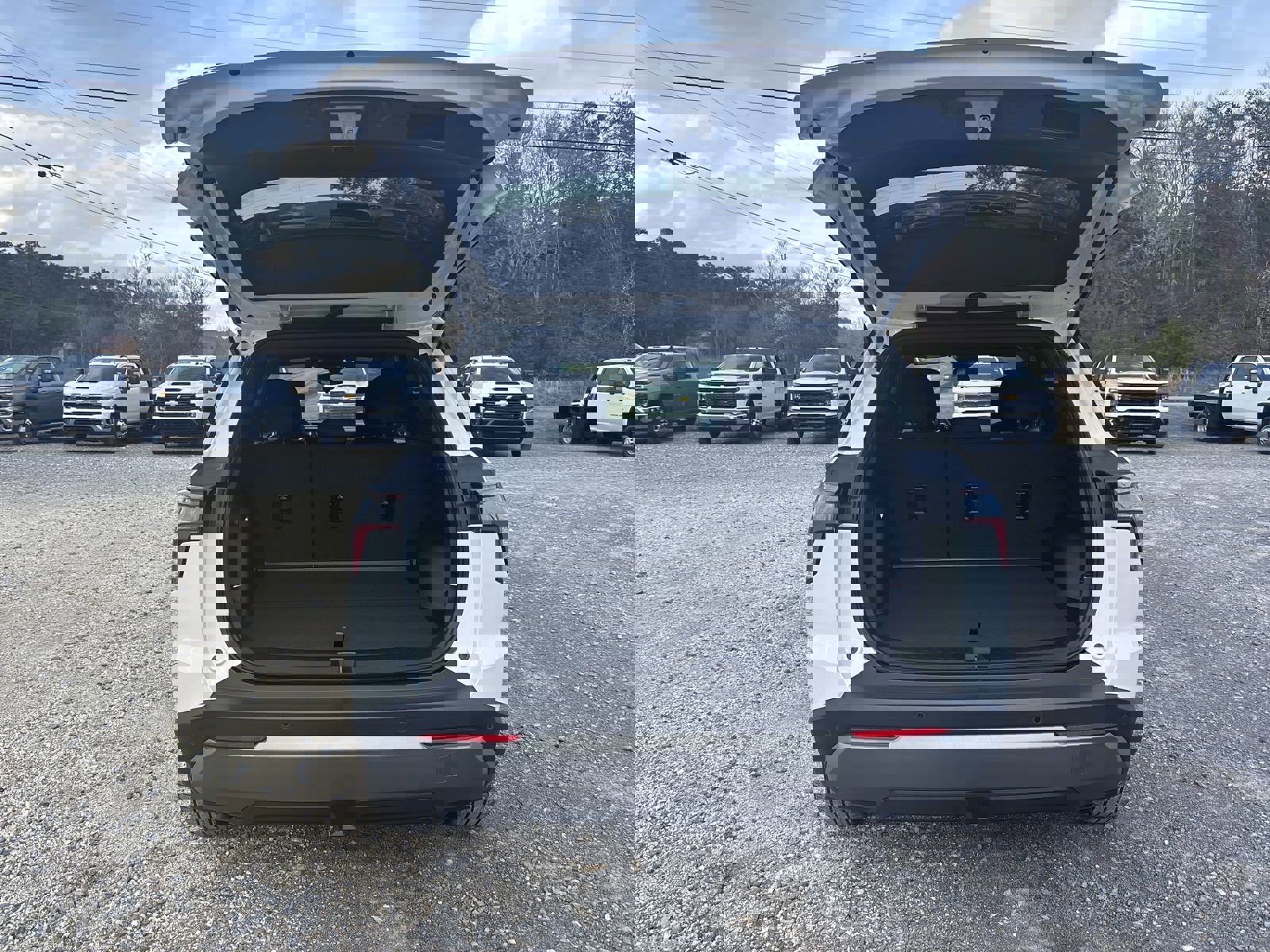 New 2026 Chevrolet Equinox LT w/ Midnight Edition image 25