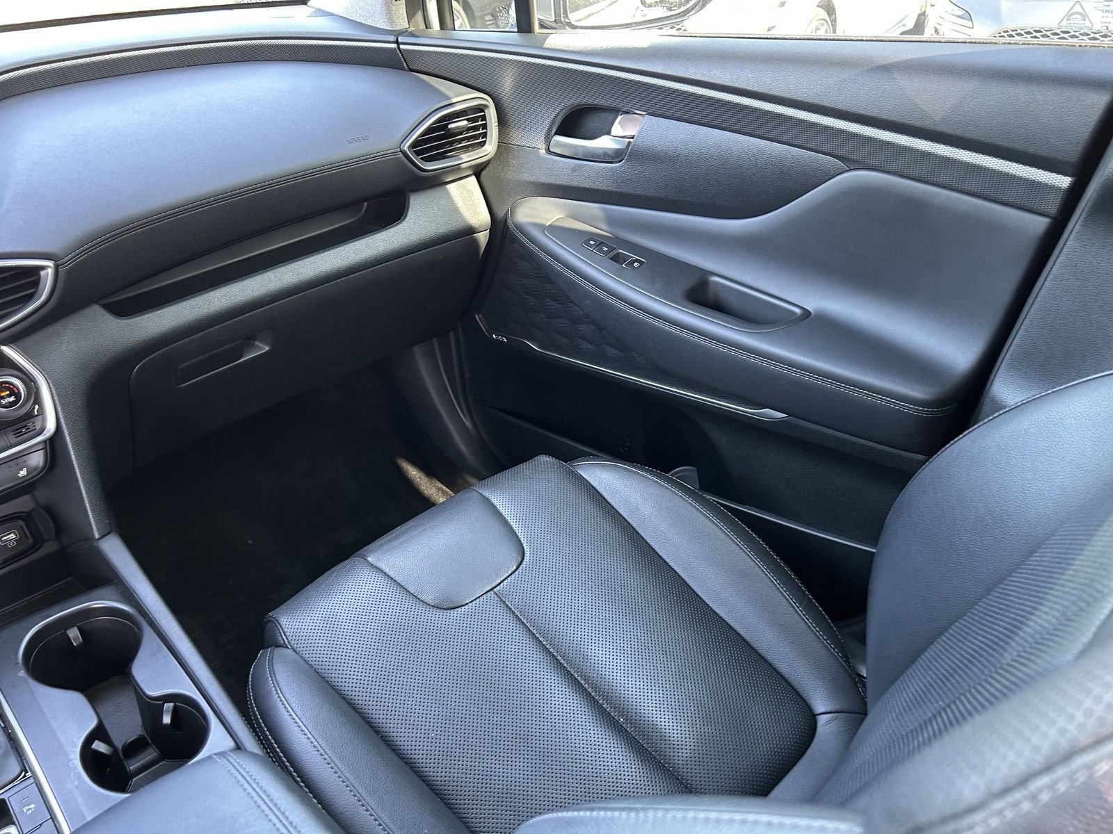 Used 2020 Hyundai Santa Fe Limited image 12