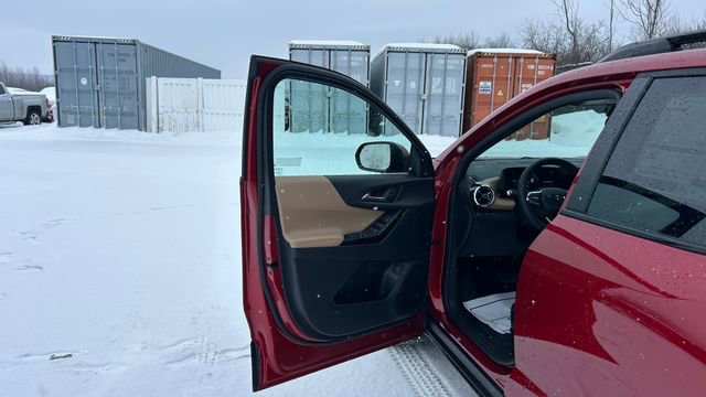 New 2026 Chevrolet Equinox ACTIV image 12