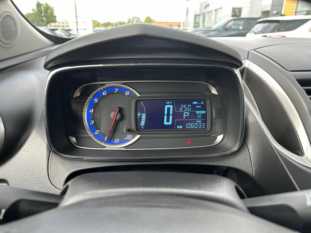Used 2015 Chevrolet Trax LT w/ LT Sun and Sound Package FWD image 24