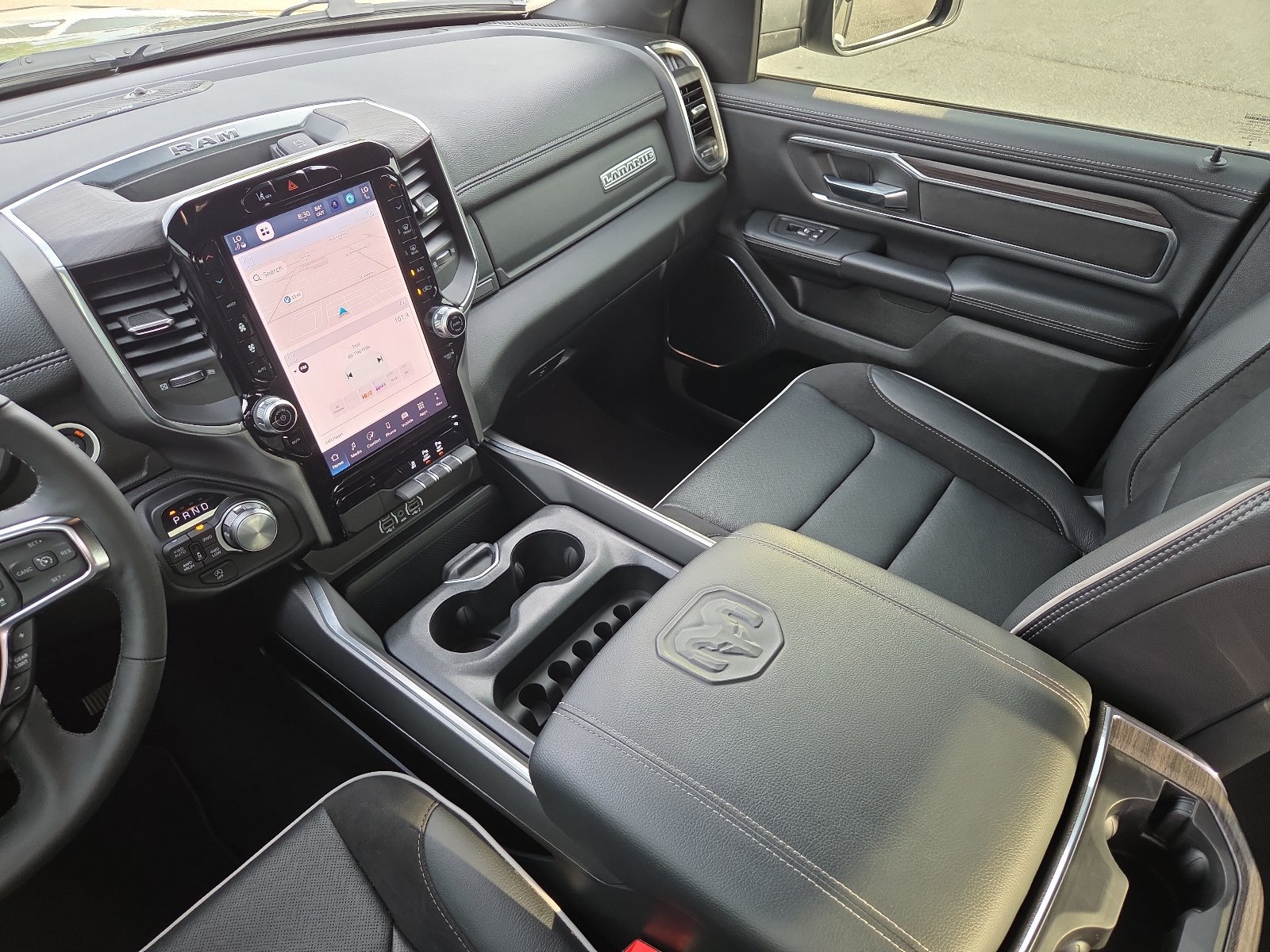 Used 2026 RAM 1500 Laramie AWD/4WD image 12