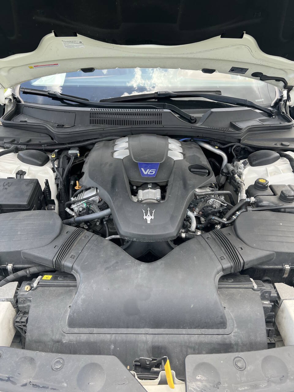 Used 2018 Maserati Ghibli S Q4 AWD/4WD image 11