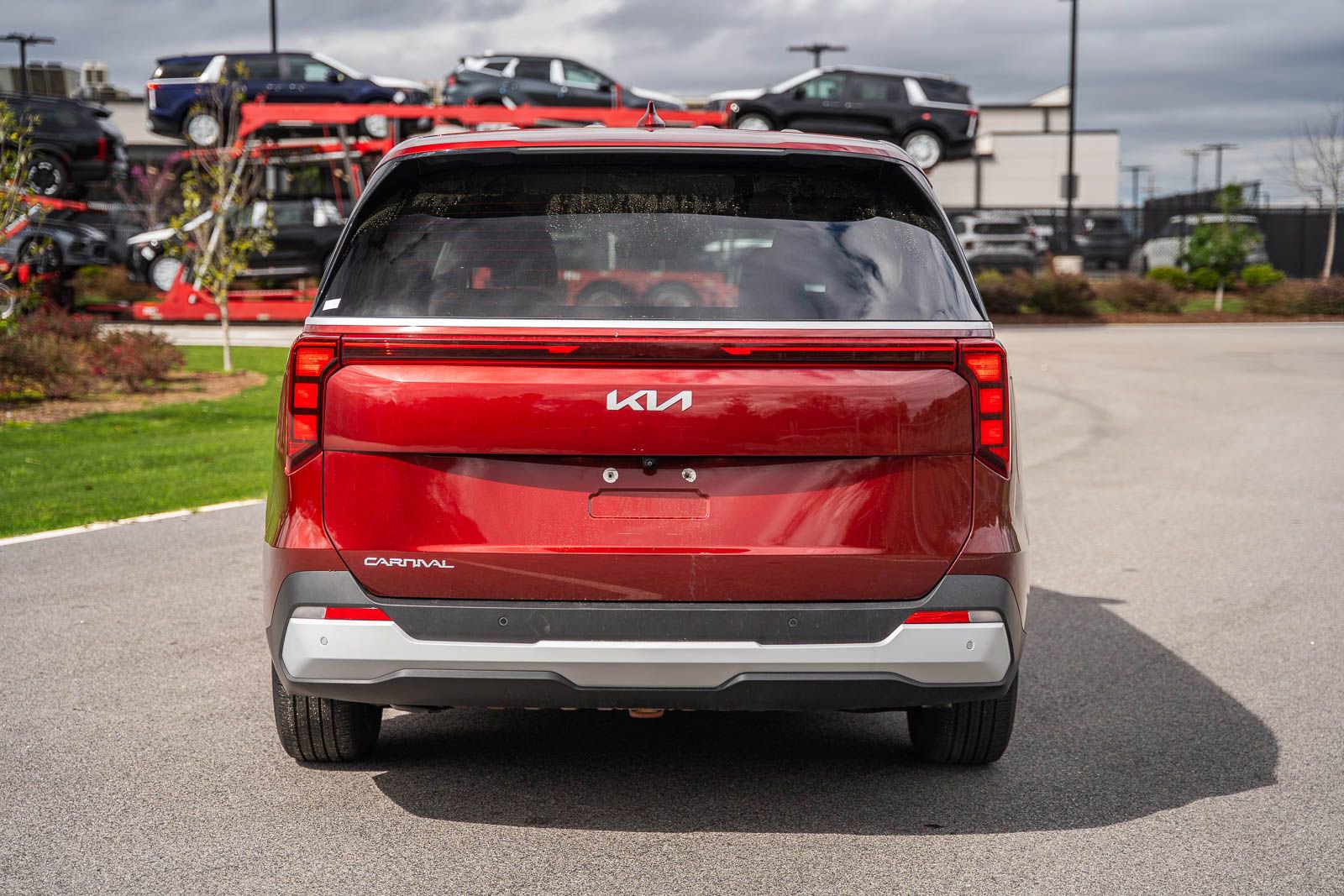 Used 2025 Kia Carnival image 6