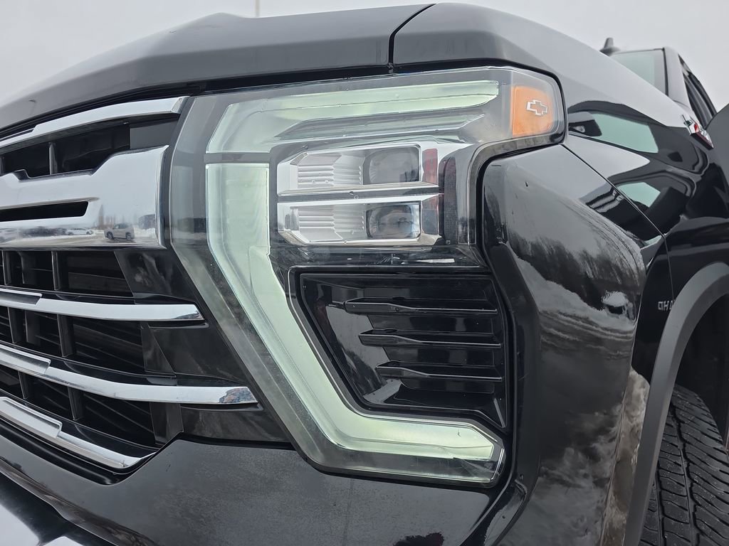 Certified 2024 Chevrolet Silverado 2500 LTZ w/ LTZ Convenience Package image 30
