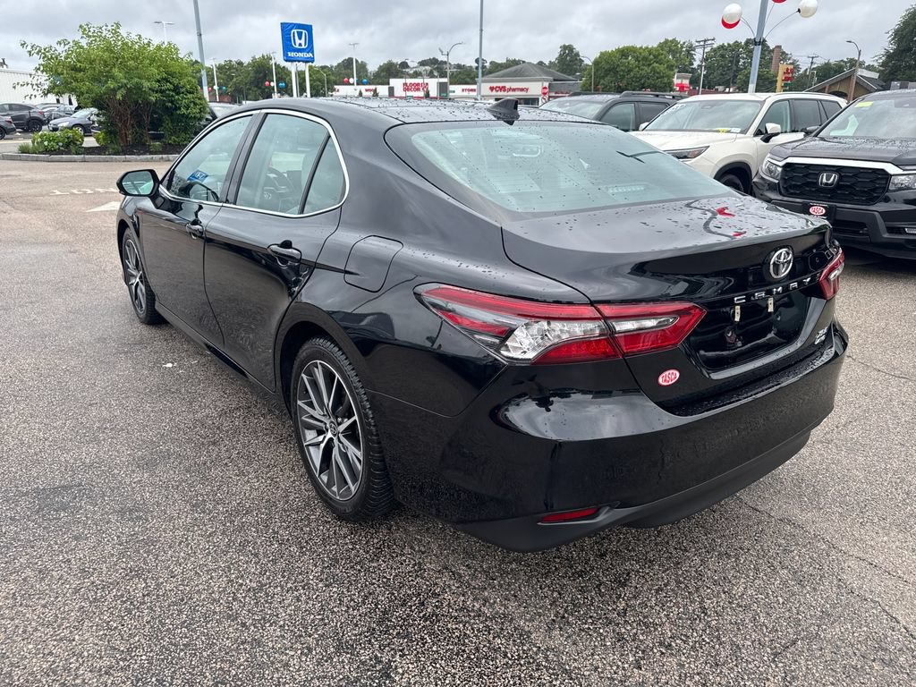 Used 2022 Toyota Camry XLE AWD/4WD image 5