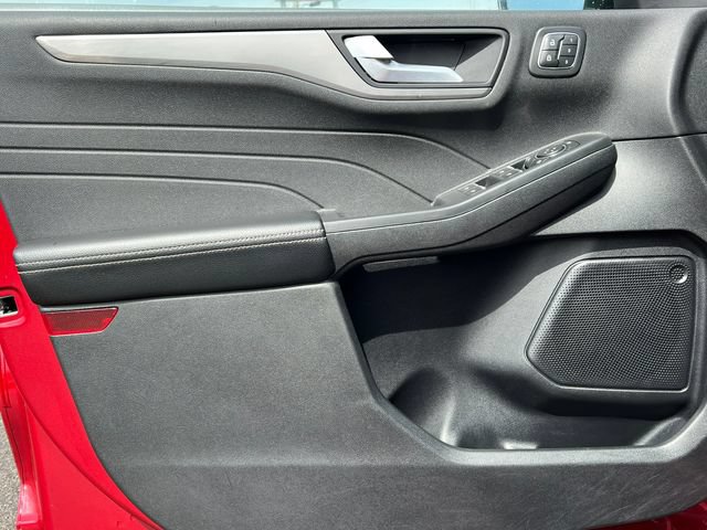 Used 2022 Ford Escape Titanium AWD/4WD image 15