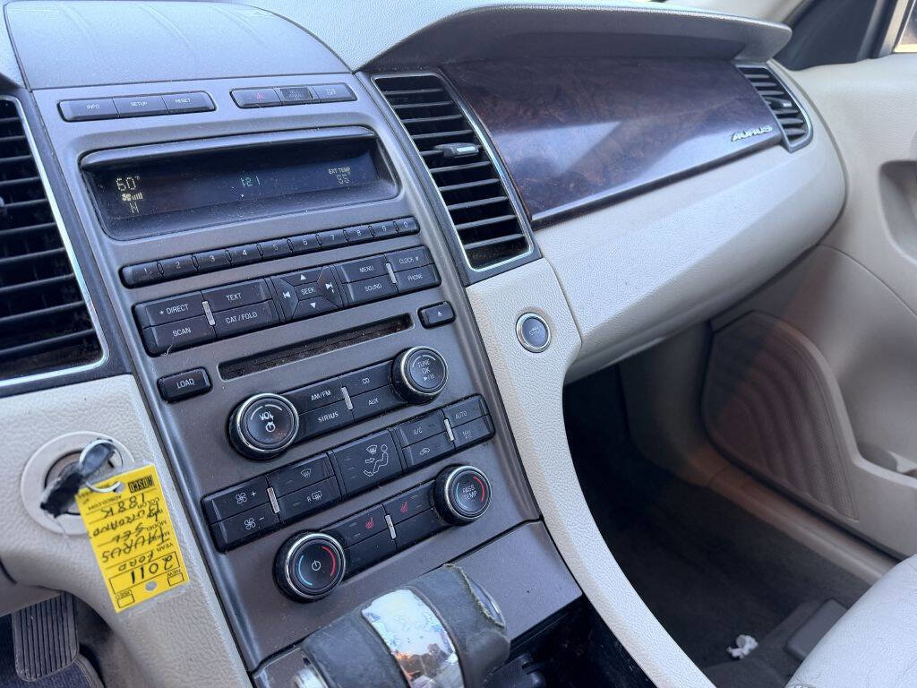 Used 2011 Ford Taurus SEL w/ 201A Rapid Spec Order Code FWD image 11