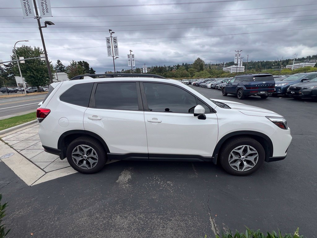 Used 2021 Subaru Forester Premium w/ Popular Package #1 AWD/4WD image 6