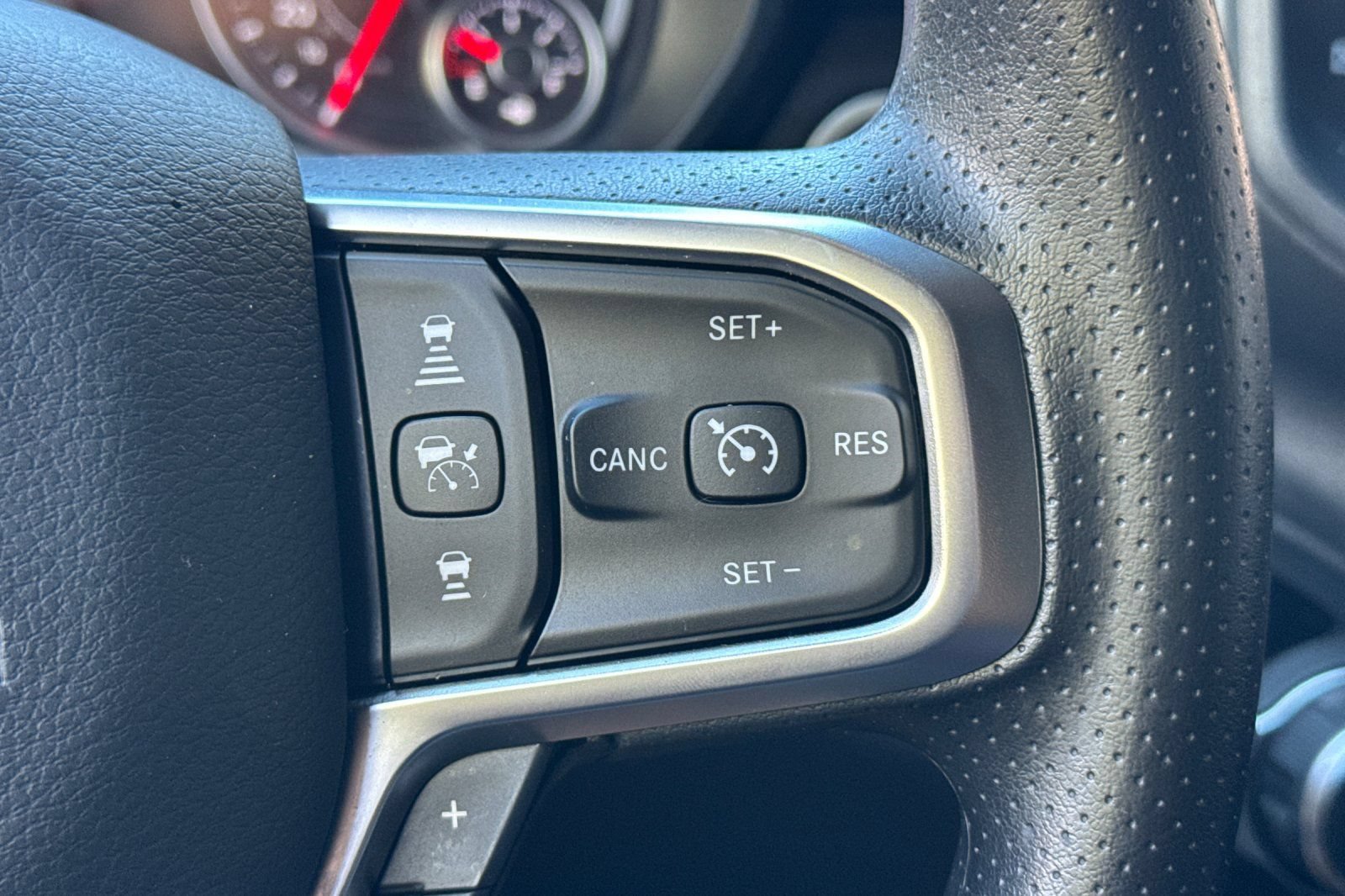 Used 2025 RAM 1500 Tradesman AWD/4WD image 36