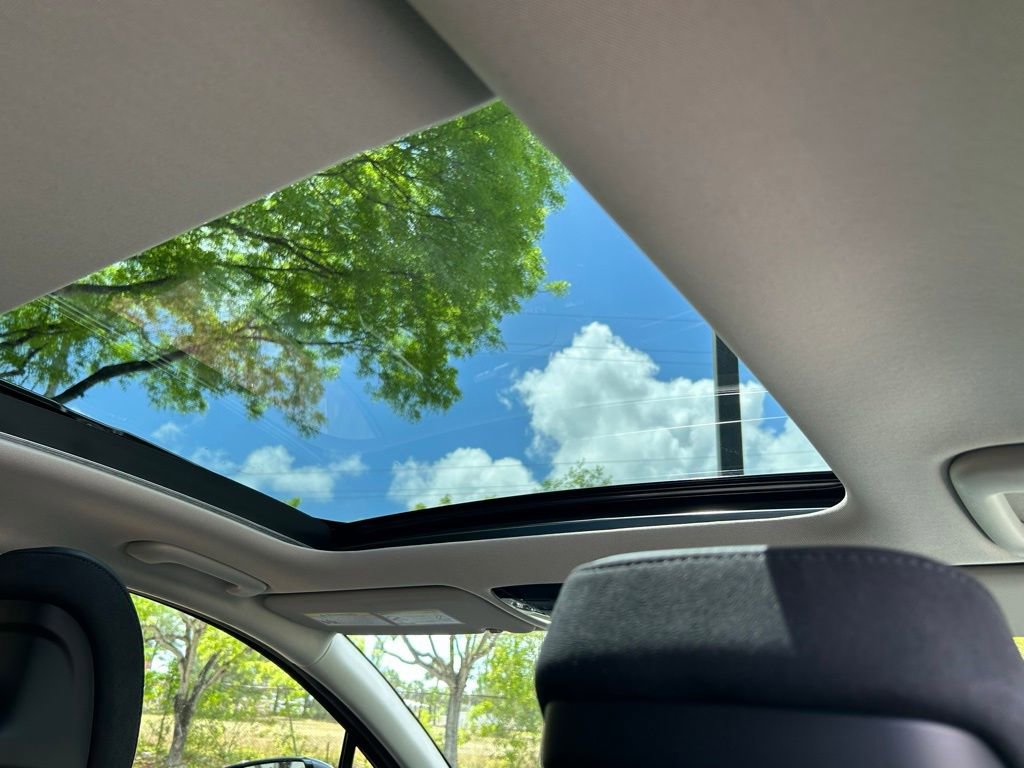 Used 2026 Kia Sportage SX image 48