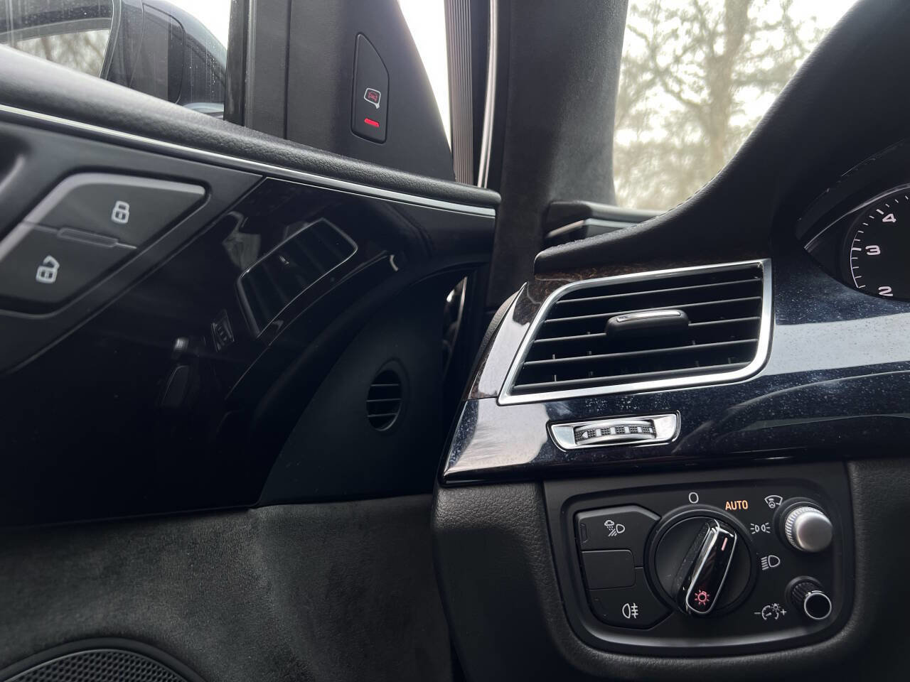 Used 2017 Audi A8 L 4.0T w/ Driver Assistance Package image 21