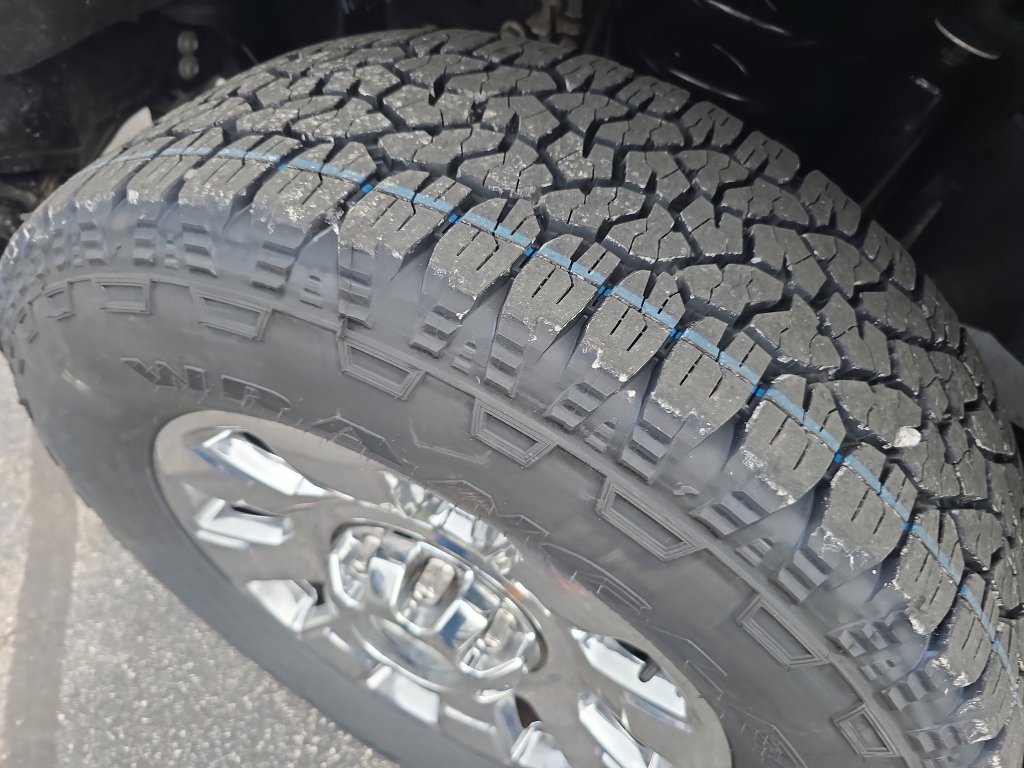 Used 2024 Ford F350 Lariat w/ Chrome Package image 24