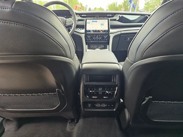 New 2025 Jeep Grand Cherokee Trailhawk image 14