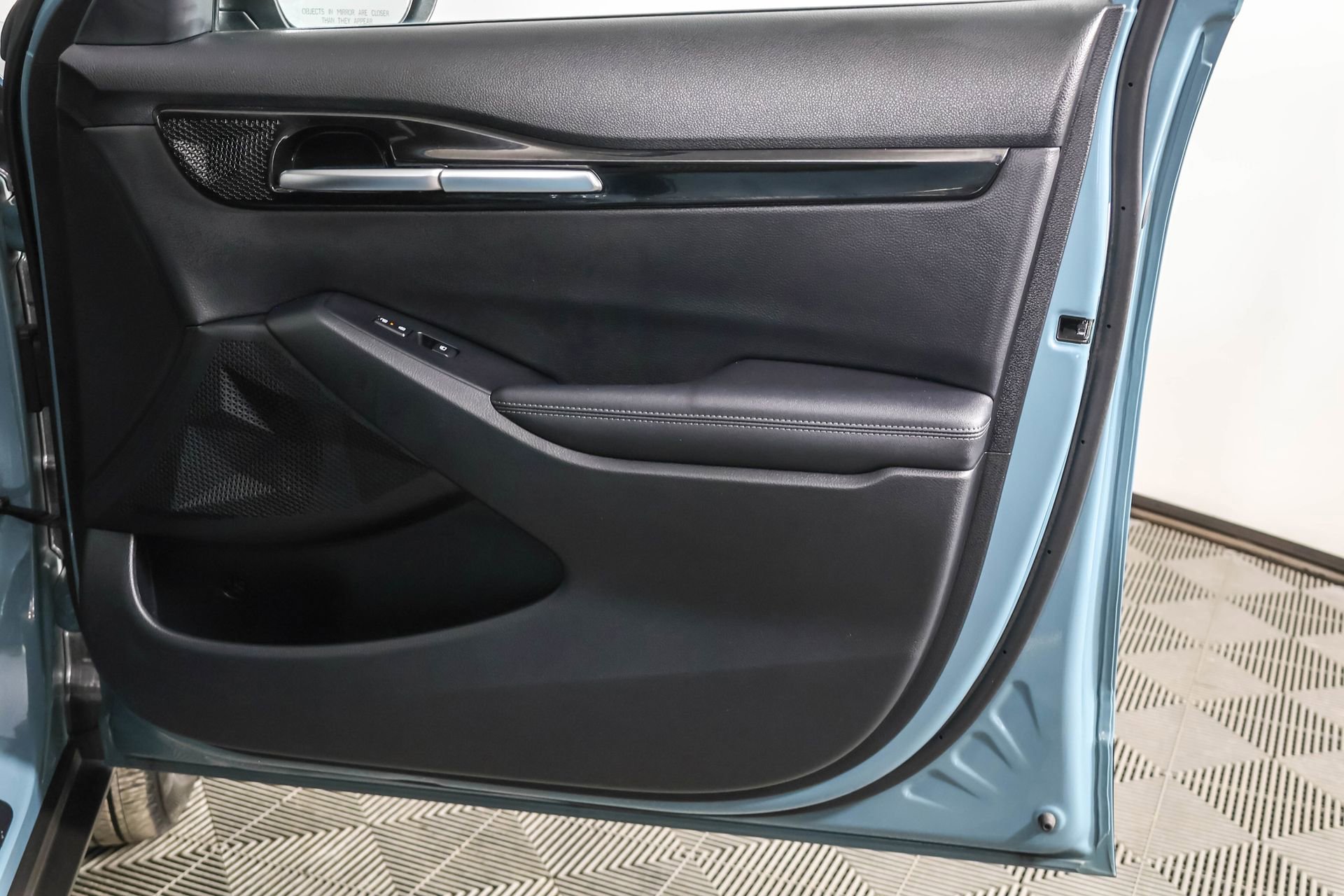 Used 2025 Kia Seltos EX image 48