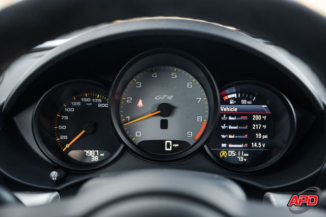 Used 2020 Porsche 718 Cayman GT4 RWD image 9
