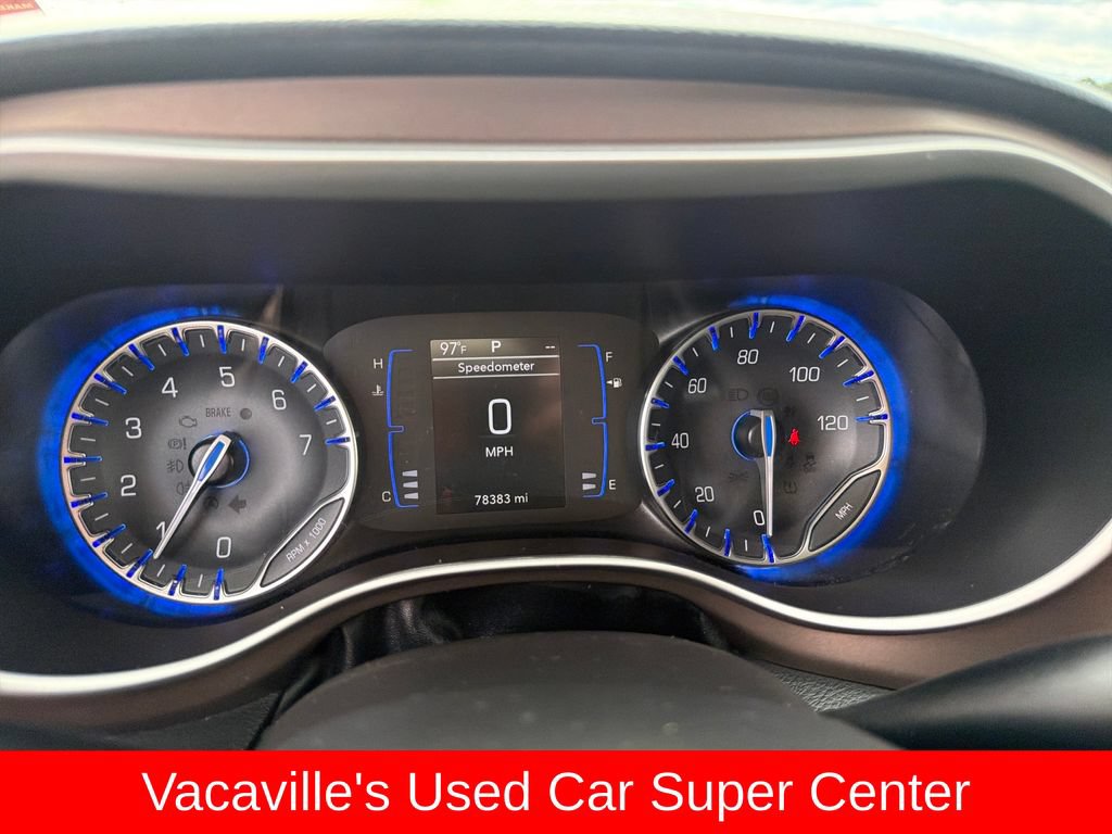 Used 2021 Chrysler Voyager LX FWD image 15