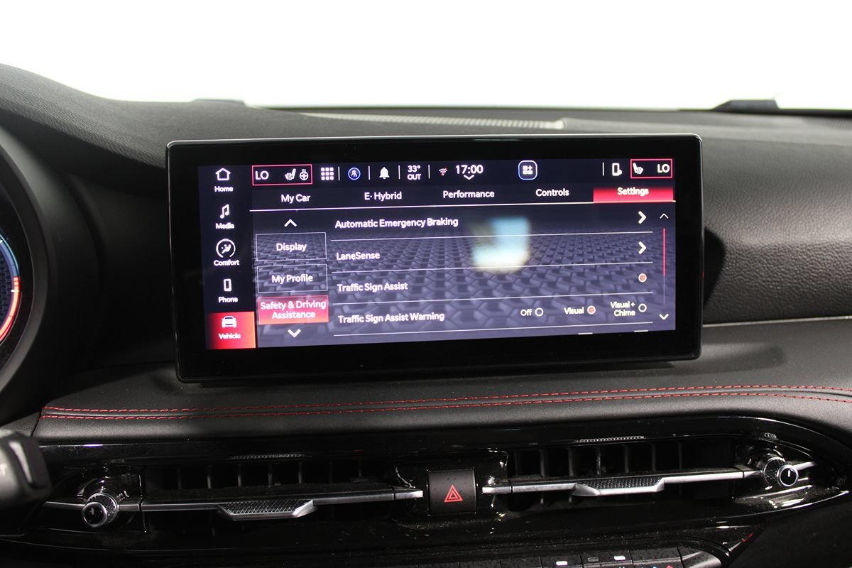 Used 2024 Dodge Hornet R/T w/ R/T Blacktop Package AWD/4WD image 17