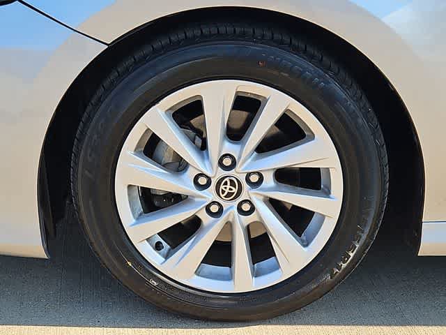 Used 2022 Toyota Camry LE FWD image 13