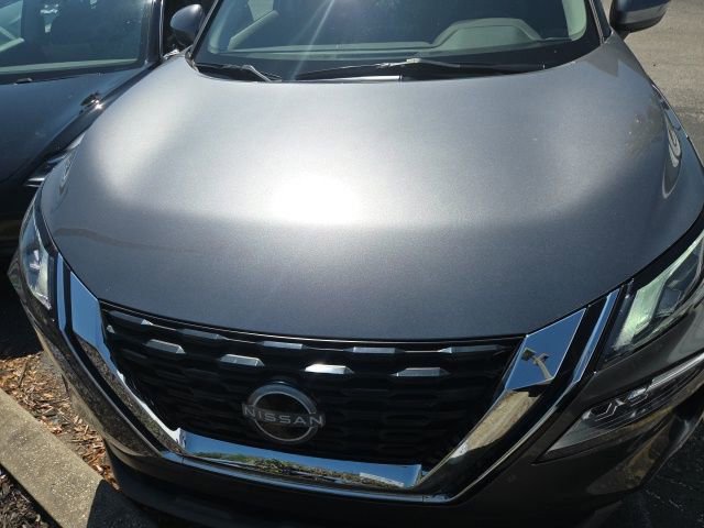 Used 2023 Nissan Rogue SV image 4