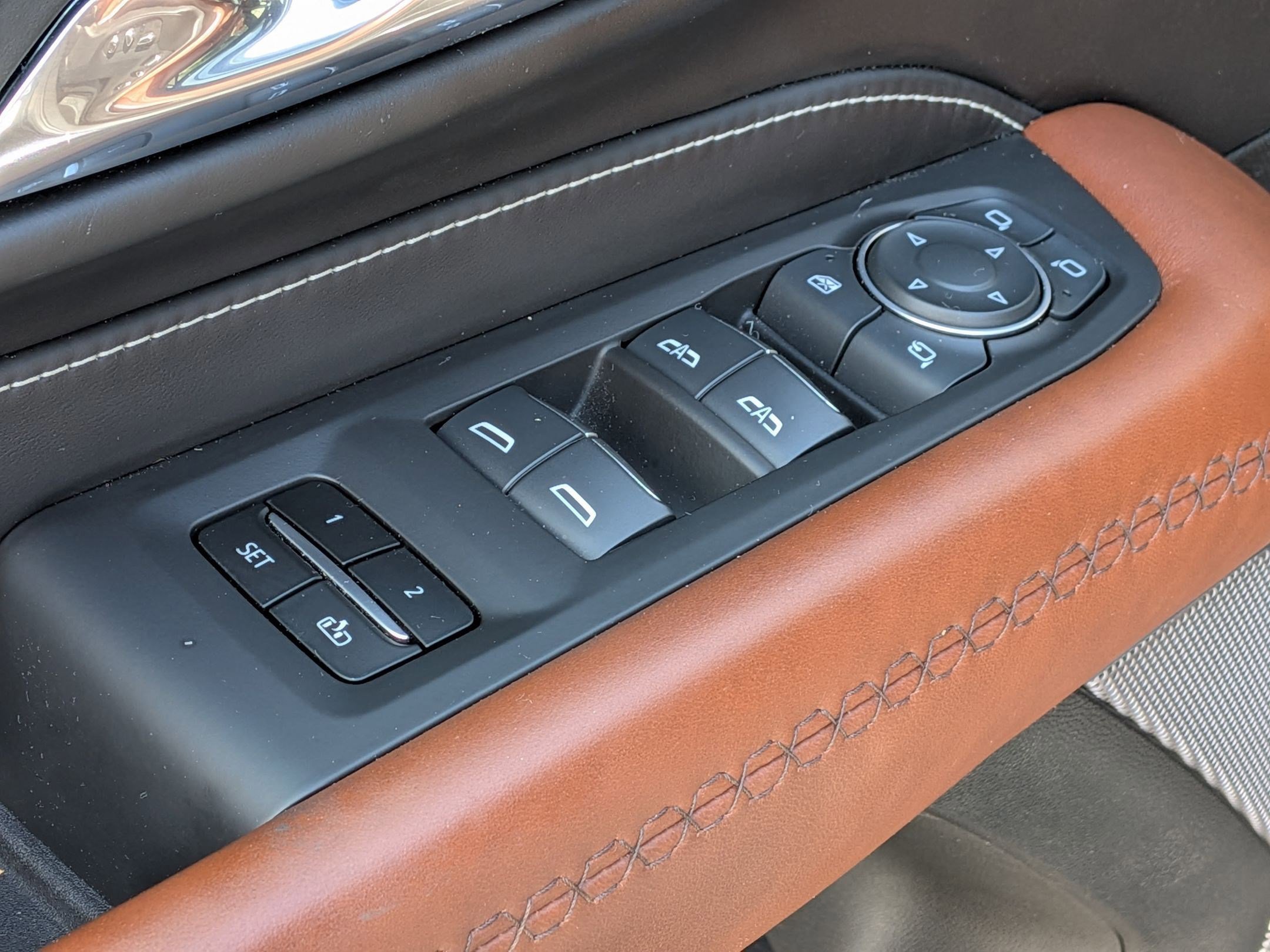 Used 2024 GMC Yukon Denali Ultimate image 14