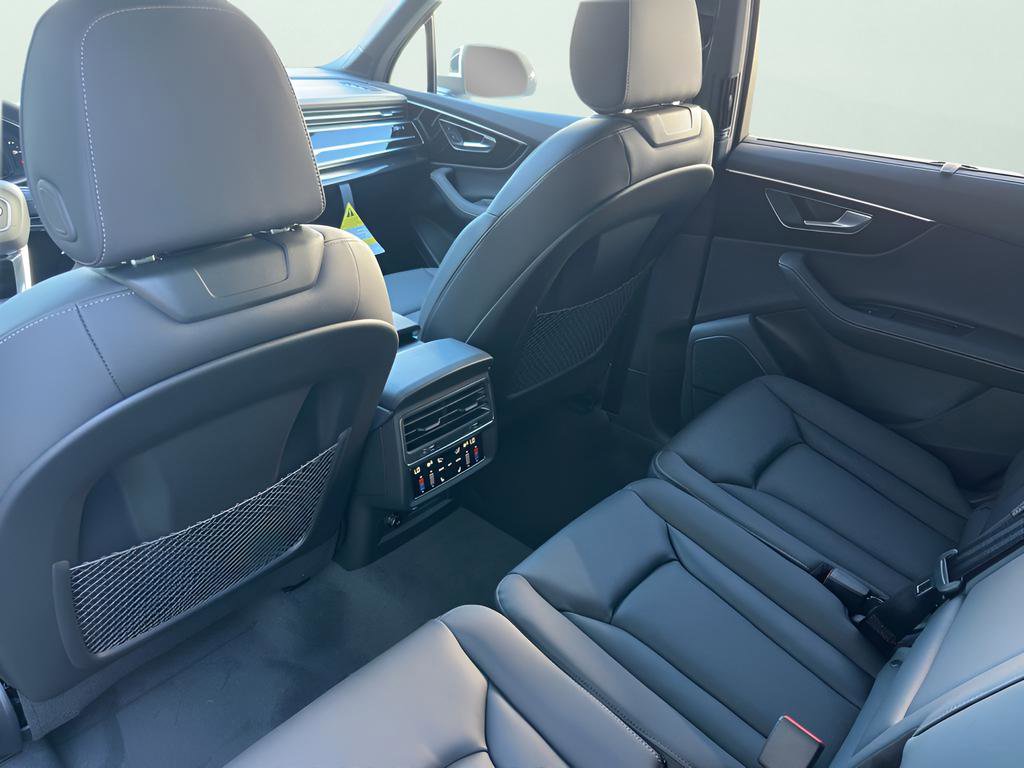 New 2026 Audi Q7 3.0T Premium Plus AWD/4WD image 29