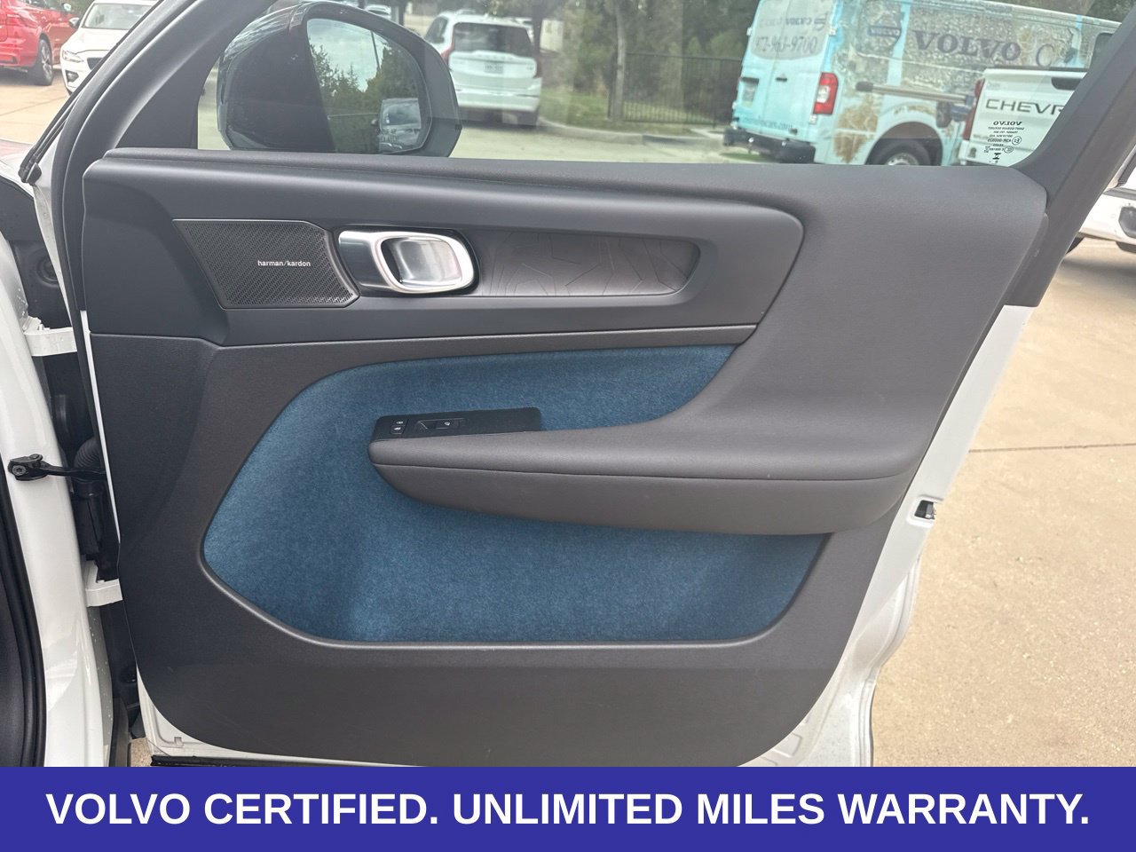 Certified 2023 Volvo C40 P8 Recharge Ultimate AWD/4WD image 23