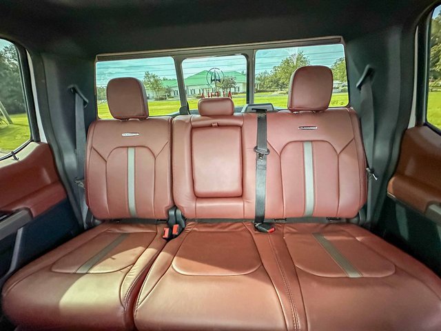 Used 2022 Ford F450 Platinum w/ FX4 Off-Road Package image 27