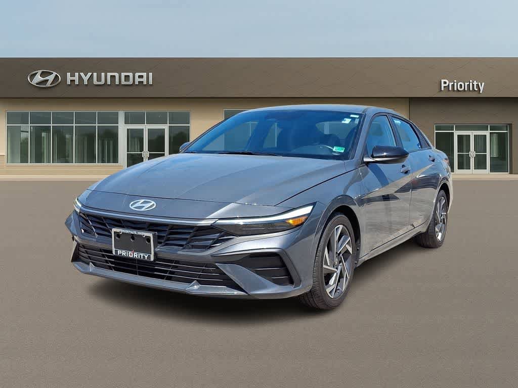 Used 2025 Hyundai Elantra Sport