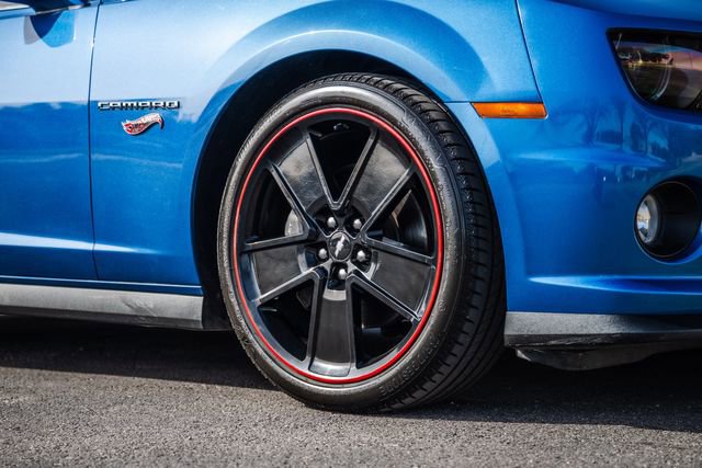 Used 2013 Chevrolet Camaro SS w/ Hot Wheels Special Edition image 45