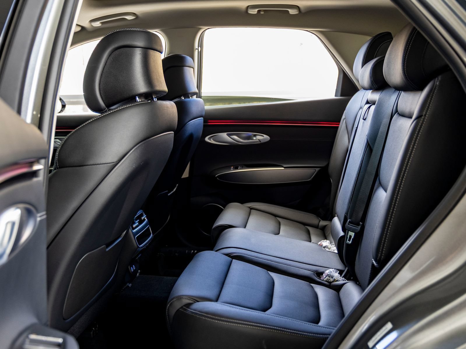 New 2027 Genesis GV70 2.5T Select AWD/4WD image 27